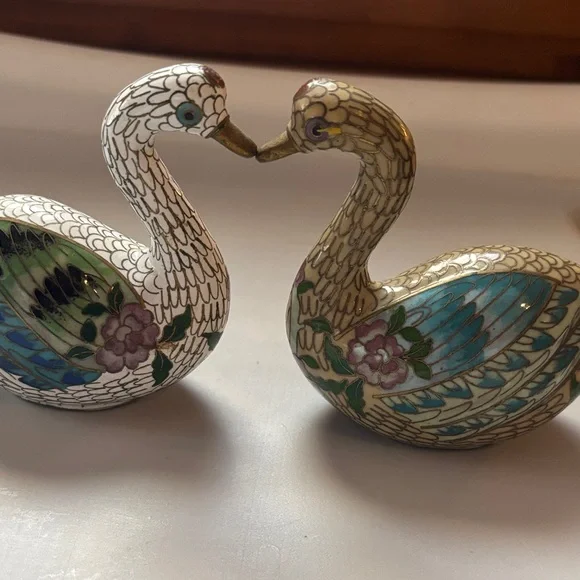 Elegant Cloisonné Love Swan Figurines - Picture 3 of 4